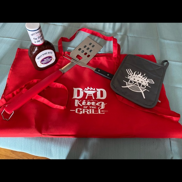 Dad king of the grill apron - Picture 2 of 2